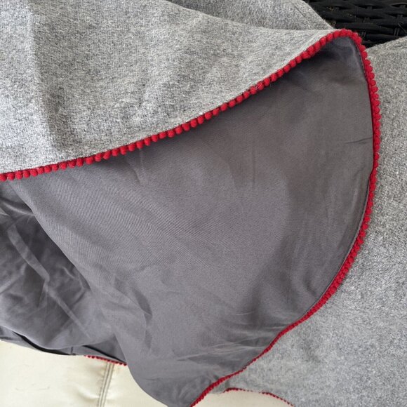 RACHEL ZOE Tree Skirt Christmas Embroidered Gray Red White Wool Blend HOPE EUC - Picture 5 of 9